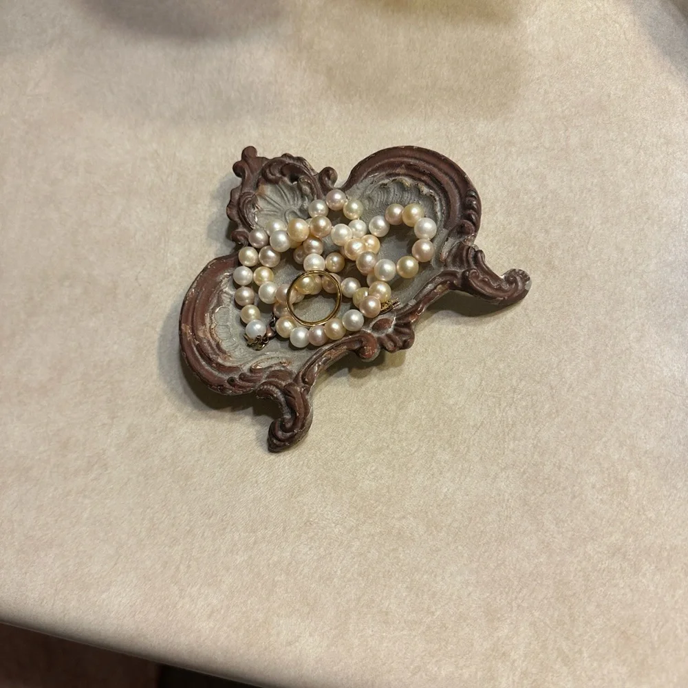 Vintage Elegant Bathroom Vanity jewelry dish